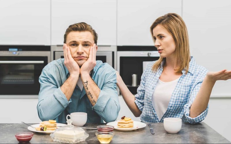 8 أسباب للملل في العلاقة الزوجيّة وحلولها