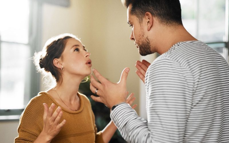 7 طرق لتسيطر على غضبك أثناء الخلاف مع الشريك